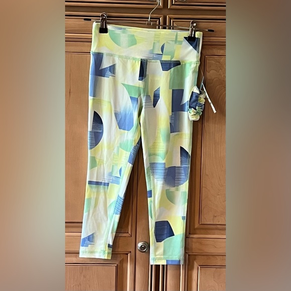 NWT Ideology Girls Geo Print 7/8 Leggings - Picture 3 of 7